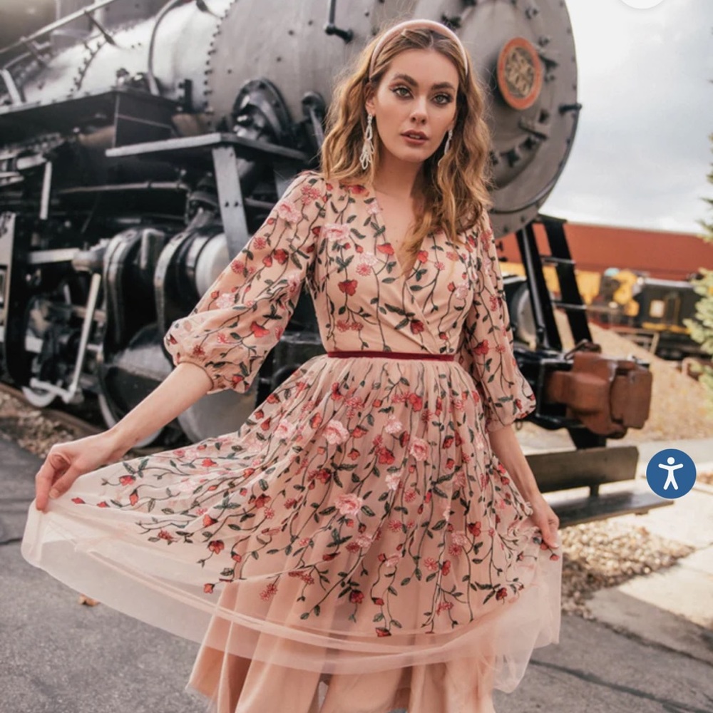 JessaKae Dress - Picture 3 of 14